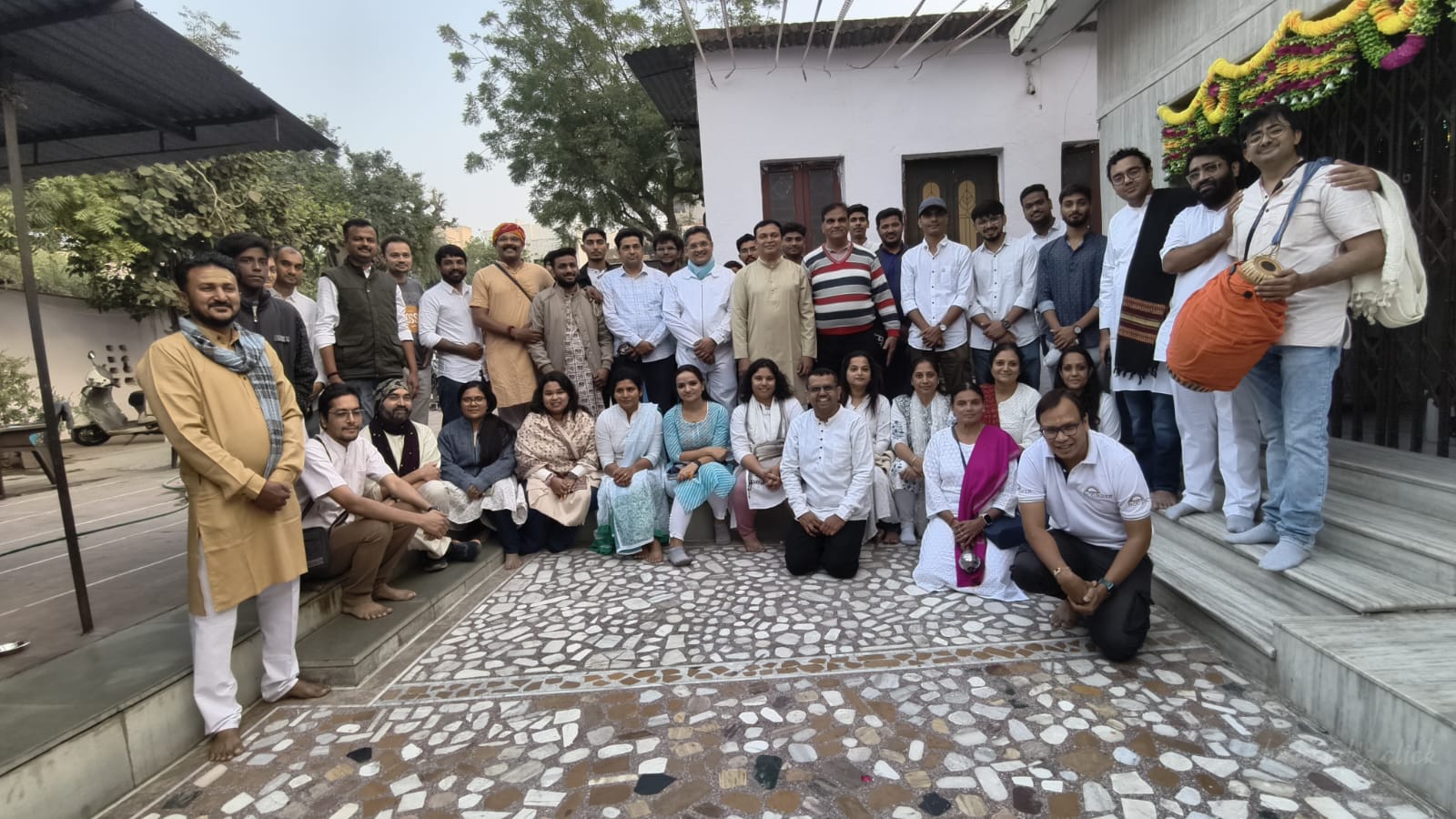 1770142436 1001552272