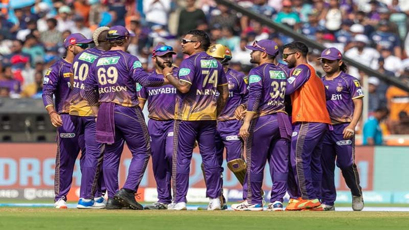 ઈડન ગાર્ડન્સમાં KKR નો દબદબો: મુંબઈને 4 વિકેટે હરાવ્યું, પ્લેઓફની આશા જીવંત